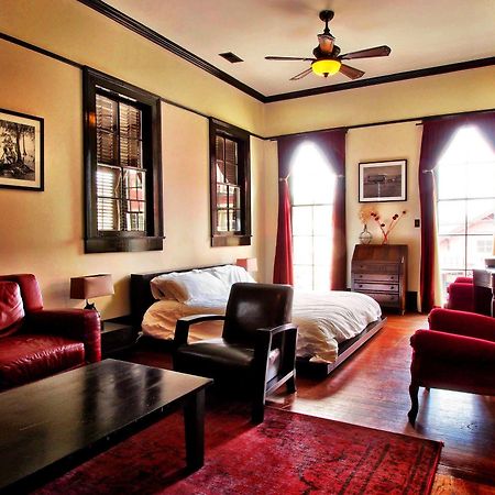 Royal Street Inn & Bar นิวออร์ลีนส์ ภายนอก รูปภาพ